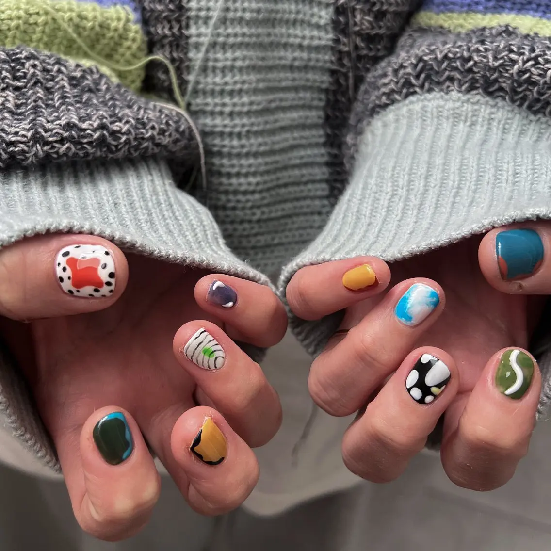 ネイル ハンドネイル nailsalon ULLのネイルデザイン
