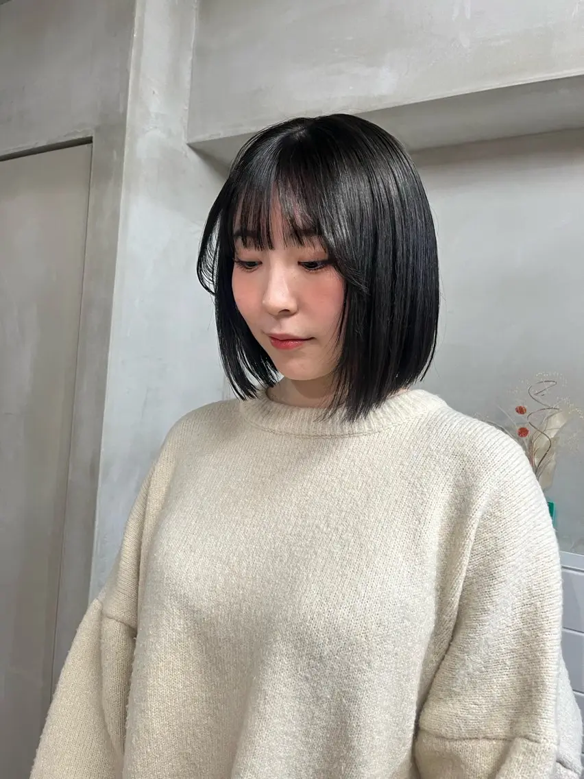 ミディアム anon Loemのヘアスタイル