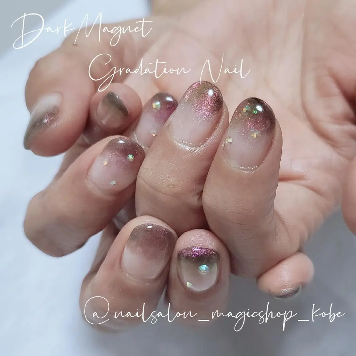 ネイル ジェルネイル グラデーション グリーン マグネットネイル パープル ハンドネイル Nailsalon MagicShopのネイルデザイン