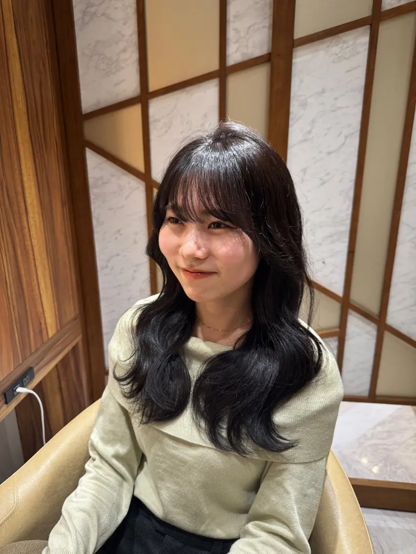セミロング 🫧透明感カラー🫧 ロン毛美容師のヘアスタイル