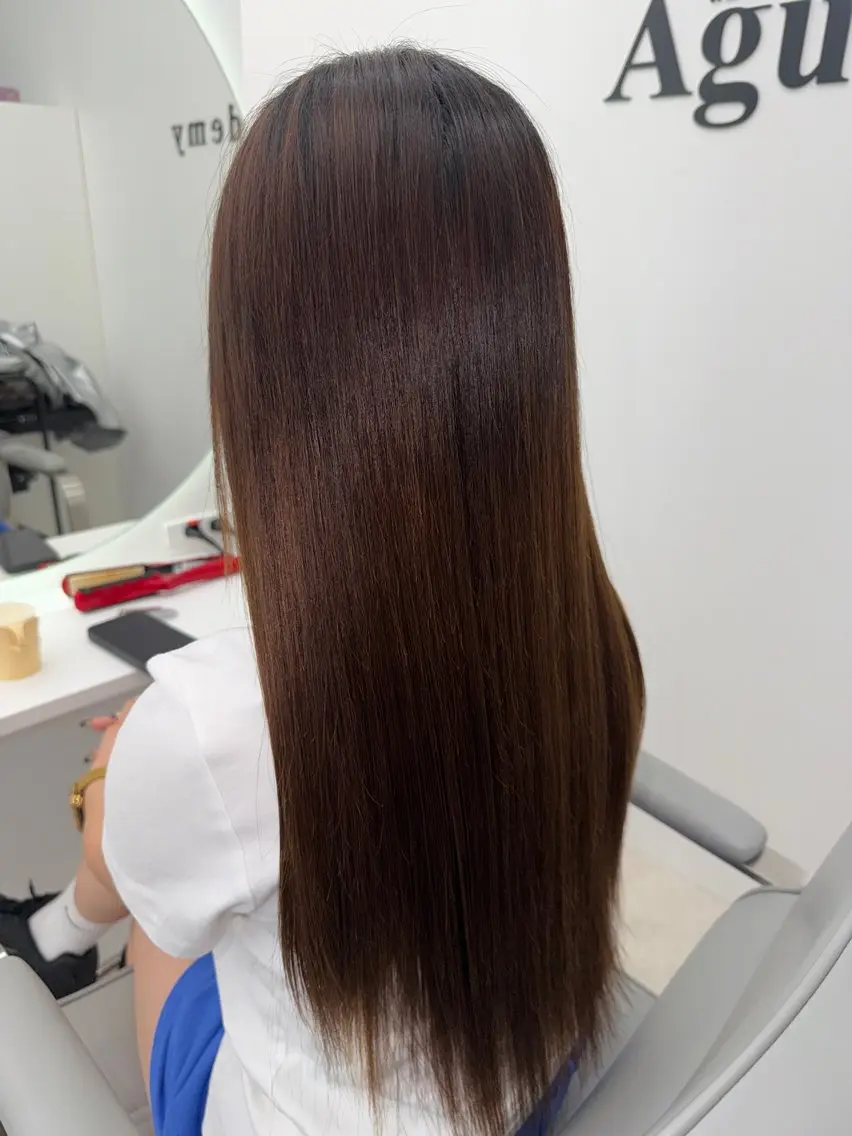 ロング 縮毛矯正 結城 虹心のヘアスタイル