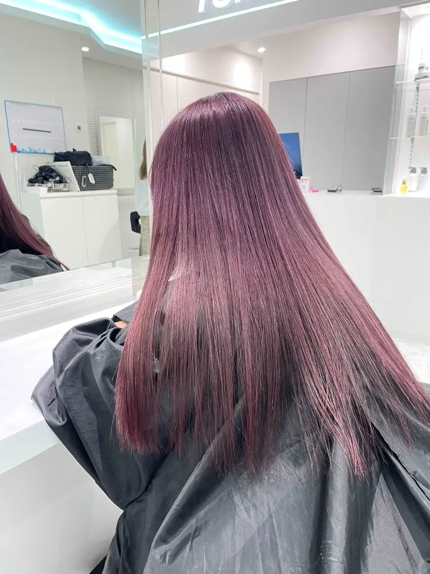 セミロング カラー ヘアアレンジ 🫧モテる💗ダメー ジレスハイトーン🫧のヘアスタイル