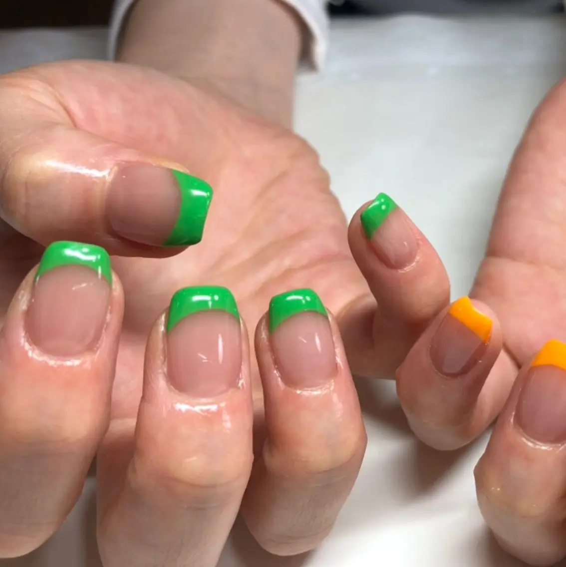 フレンチネイル【ベースカラーあり】の写真