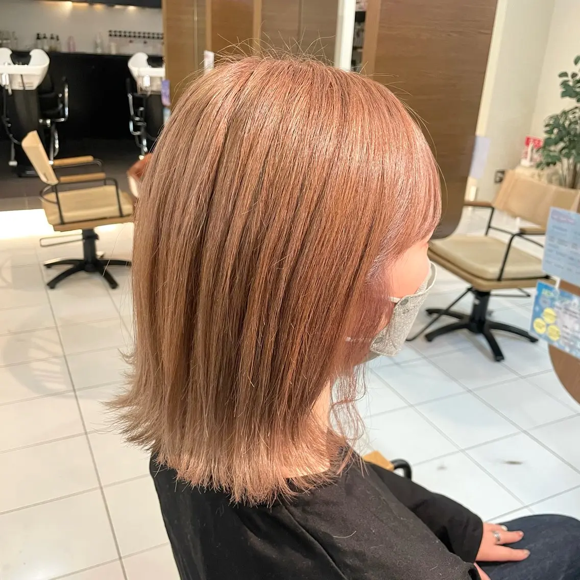 ミディアム カラー ベージュカラー ブリーチ ミルクティーベージュ 透明感カラー/ 寺田千雅子のヘアスタイル