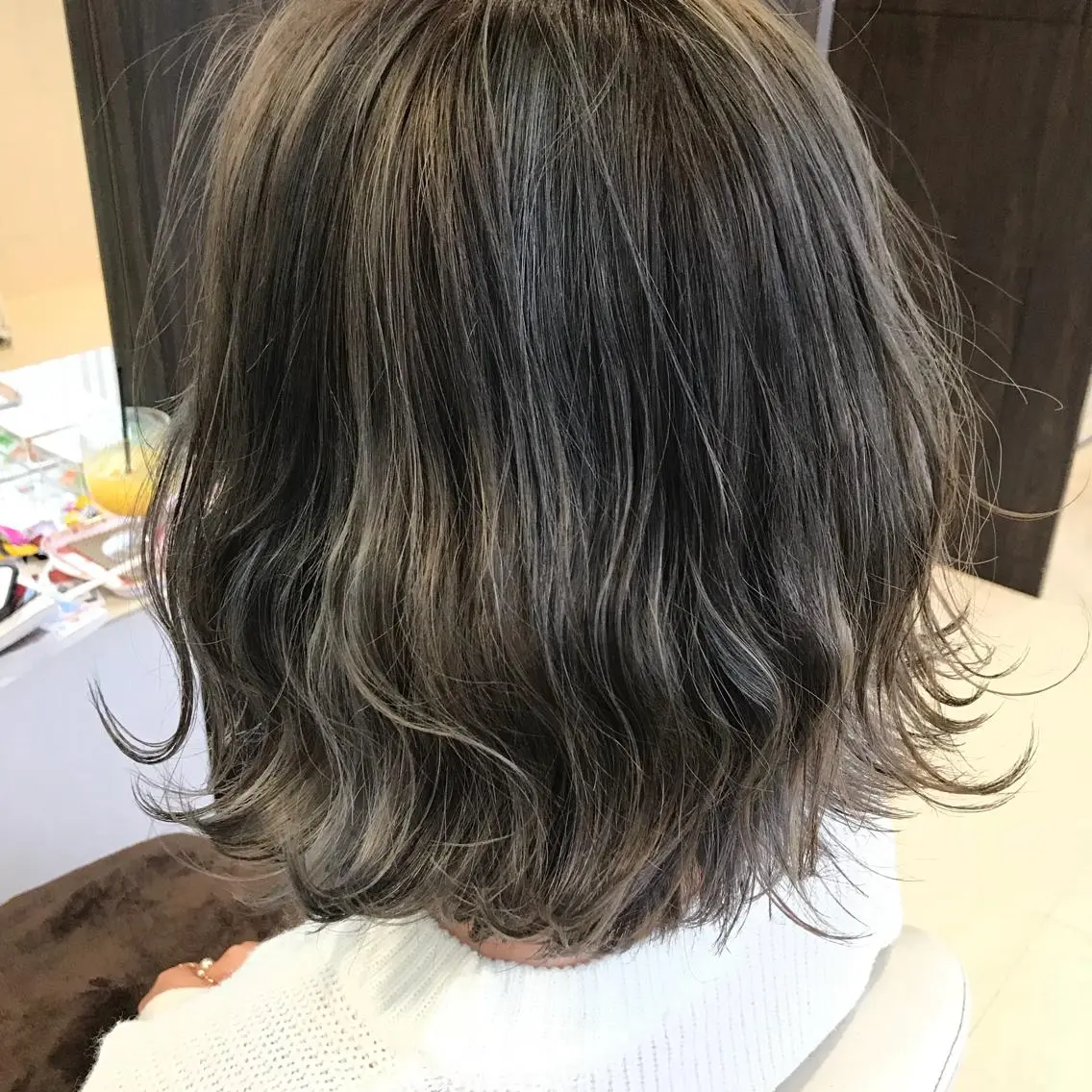 ショート カラー ハイライトカラー 3Dハイライト ハイライト カット ヘアカラー Oopsレイヤー 加藤澄都のヘアスタイル