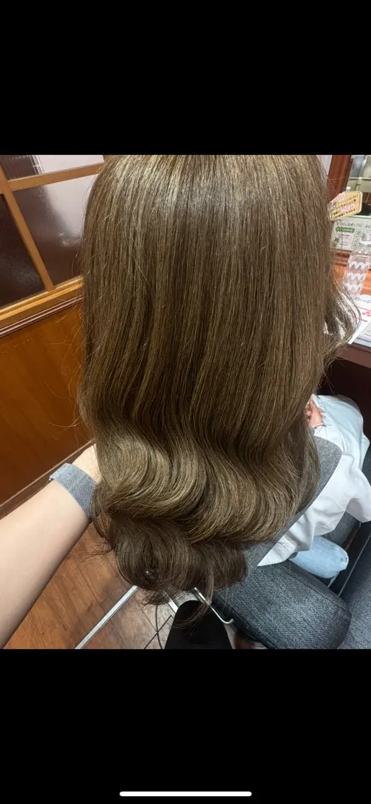 ロング カラー トリートメント 川島 愛莉のヘアスタイル