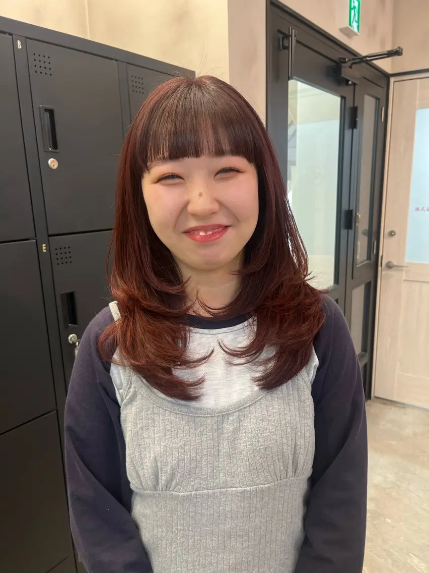 ミディアム レイヤーカット L'FLAME 長野駅前　光菜のヘアスタイル