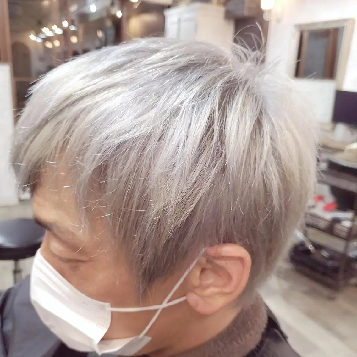 カラー ブリーチ 梅澤 勧太のヘアスタイル