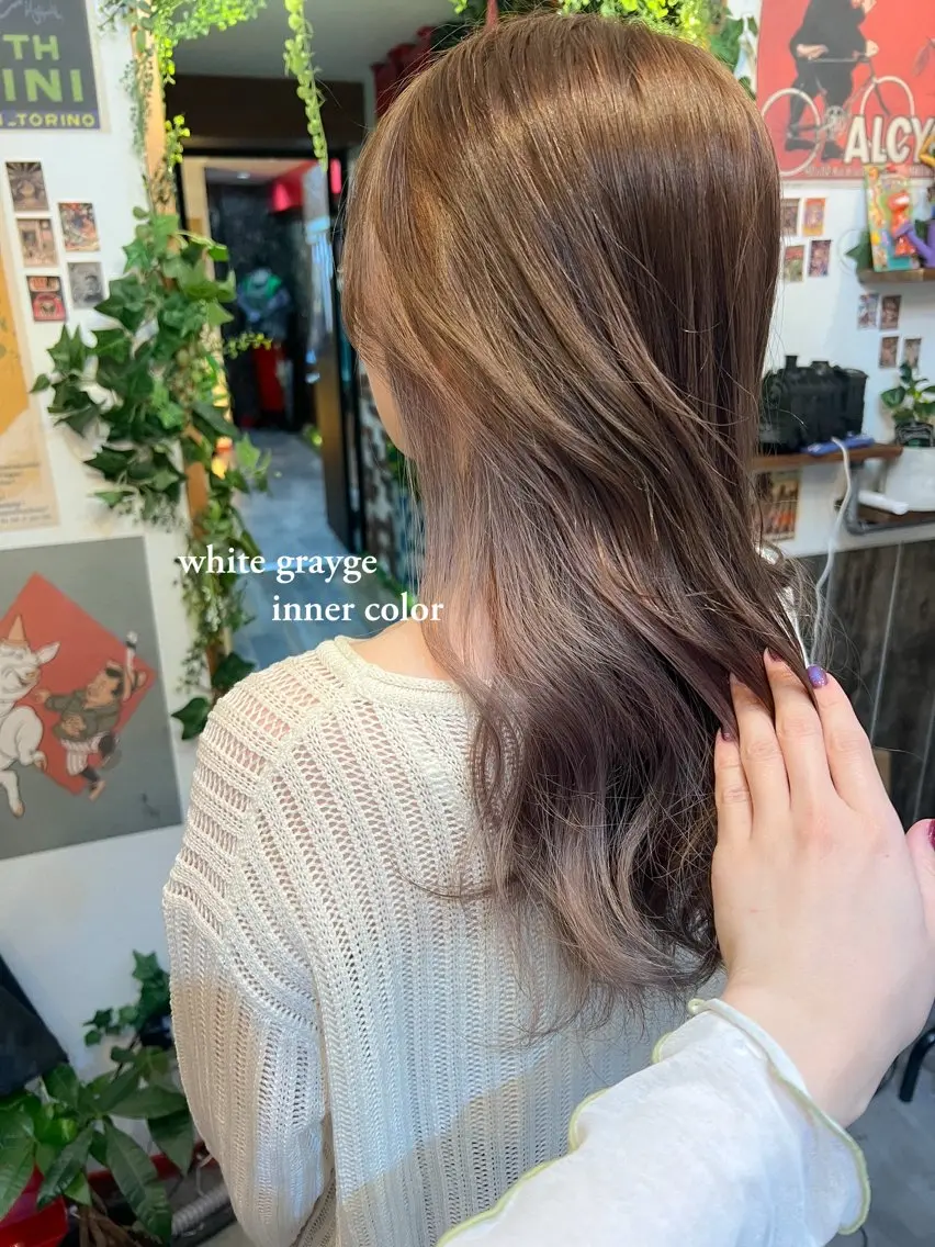 セミロング カラー インナーカラー カラーパティシエ facce🌼ikoのヘアスタイル