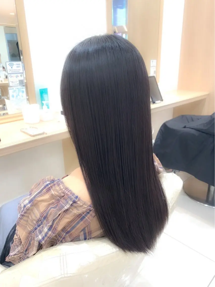 縮毛矯正モデル！🌿ナチュラルな艶ストレートに🌈縮毛矯正（６ｃｍ以内リタッチ）＋ケアTr付き🌟の写真
