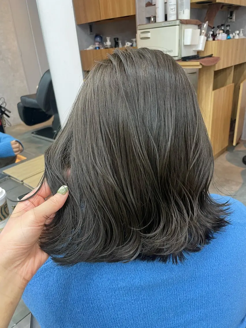 ショート カラー アディクシーカラー アッシュ 透明感カラー 🍊新宿南口🍊 ERINAのヘアスタイル