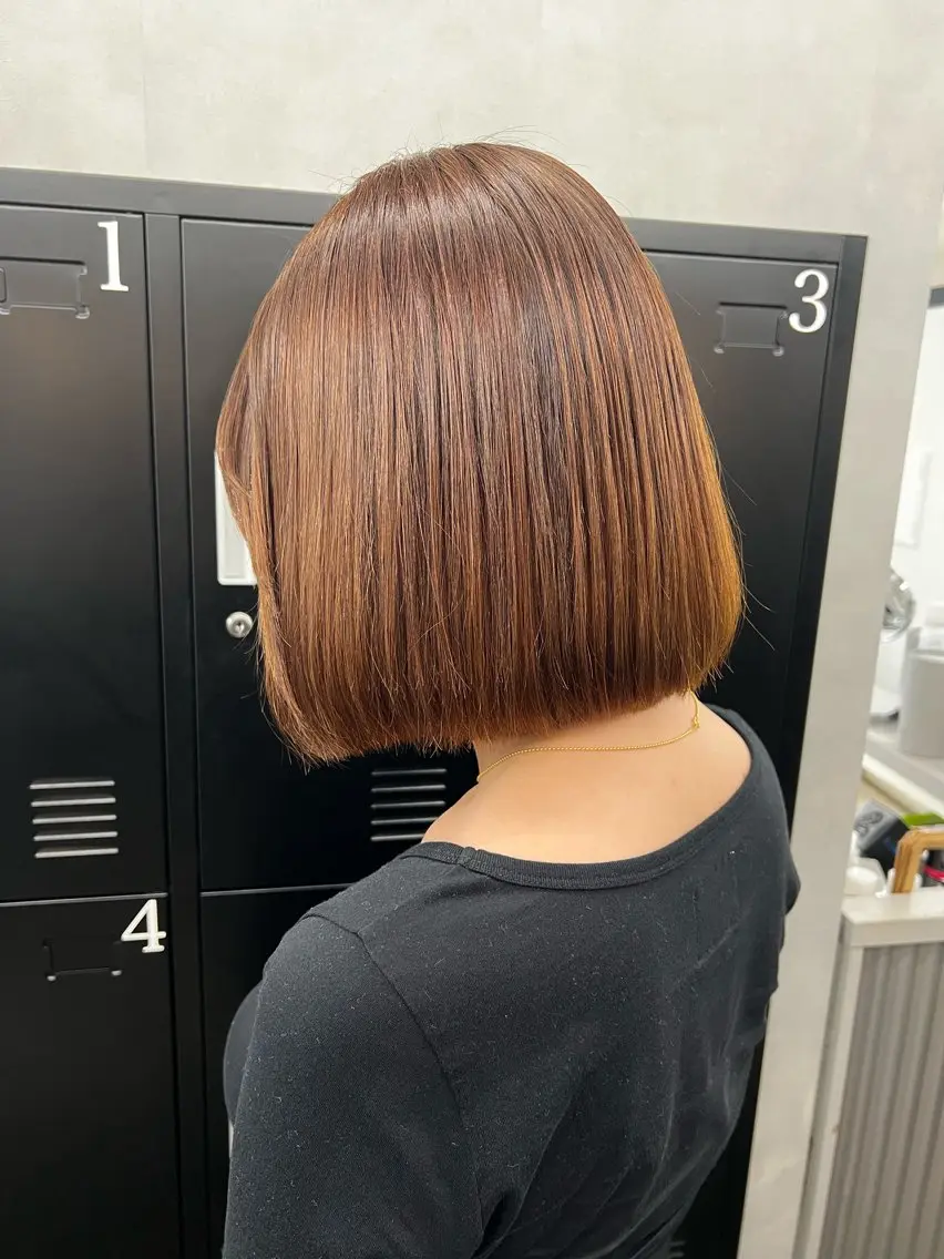 ミディアム パーマ 縮毛矯正 酸性ストレート ストレートパーマ カット ヘアカラー 縮毛矯正 透明感カラー特化🫧 🦋栗原🦋のヘアスタイル