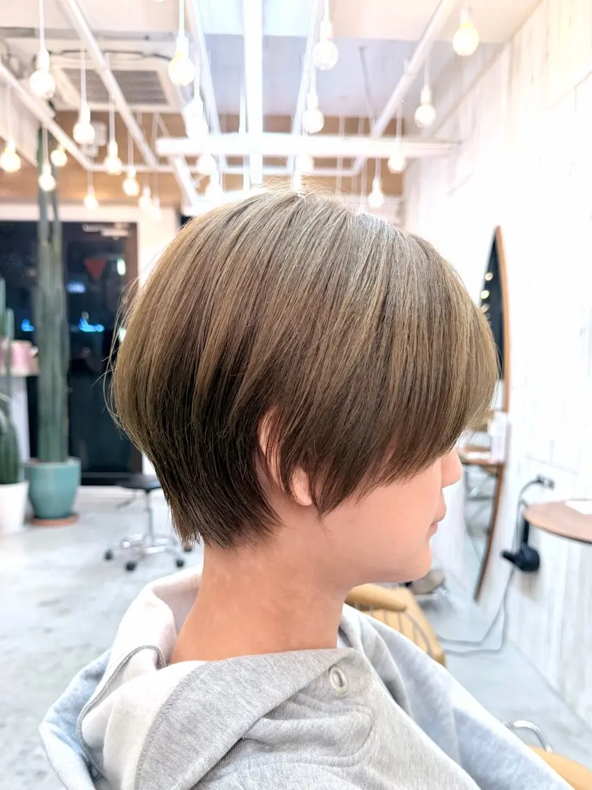 ショート カラー カット ヘアカラー トリートメント 巻ける縮毛矯正✨ ボブ/ショートともきのヘアスタイル