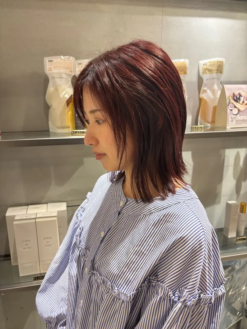 ミディアム カラー ヘアアレンジ ブリーチ ブリーチなしカラー レッドカラー カット ヘアカラー ravens代表 ヒロムのヘアスタイル