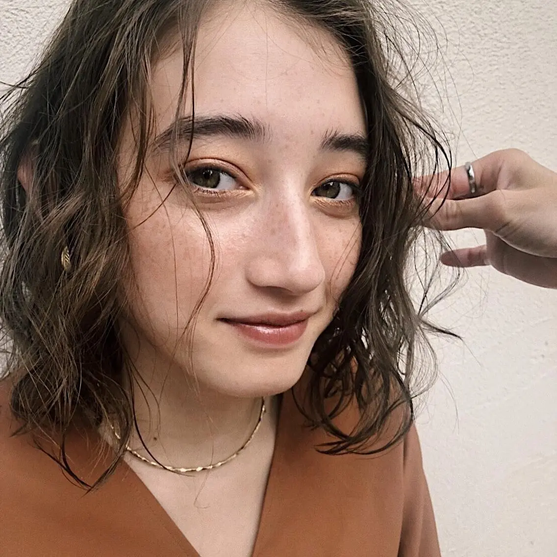ミディアム パーマ ヘアアレンジ ミディアムパーマ 松田 亮葉のヘアスタイル