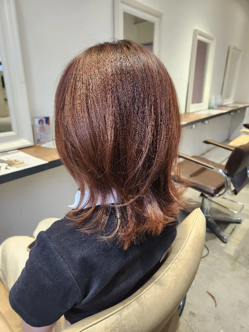 ミディアム カット 植田 沙織のヘアスタイル
