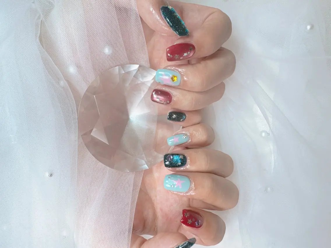 ネイル アートネイル チークネイル フレンチネイル ジェルネイル ガラスフレンチ ハンドネイル Queeens nailのネイルデザイン