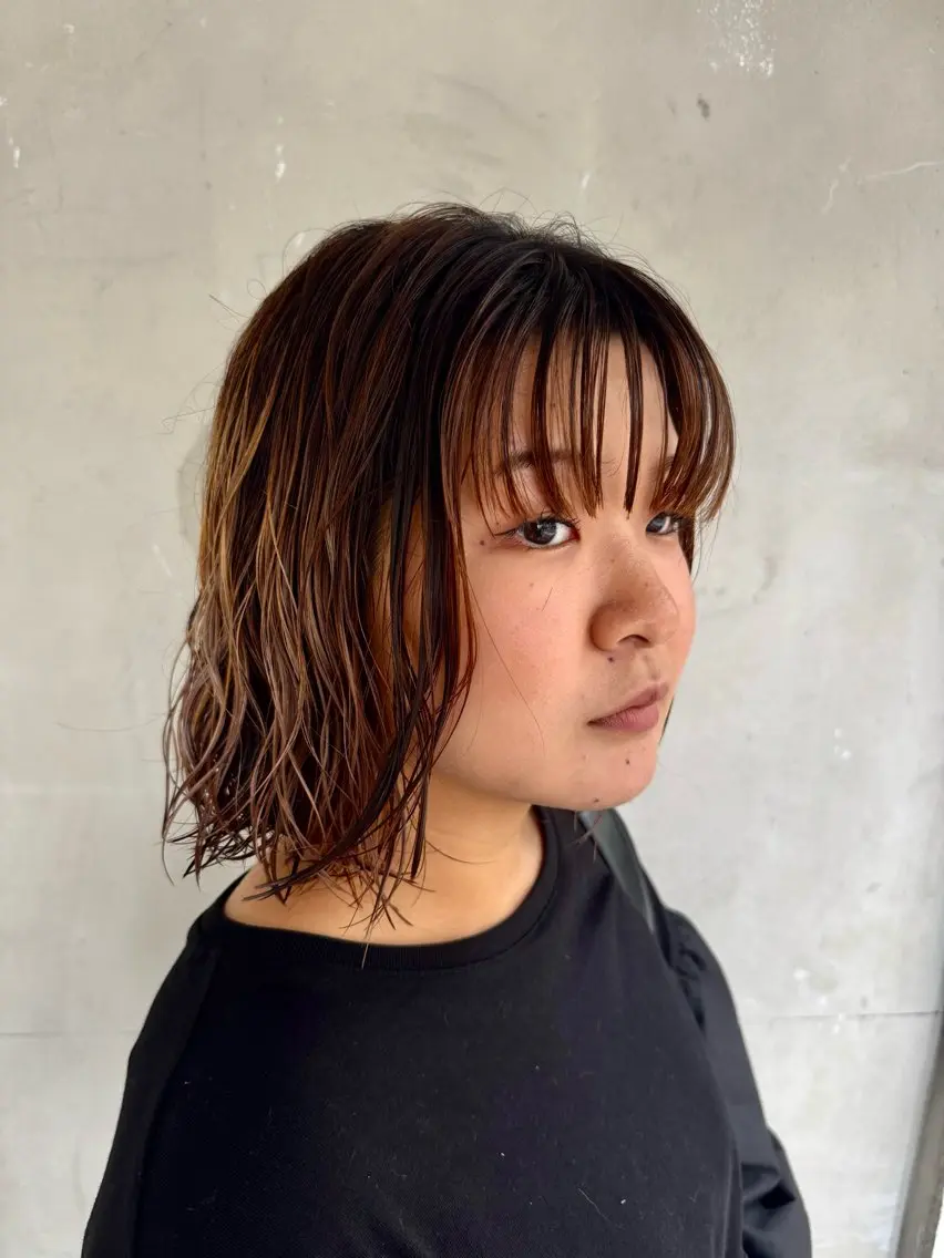ミディアム カラー パーマ ミディアムパーマ デザインカラー ボブ 松井 拓未のヘアスタイル