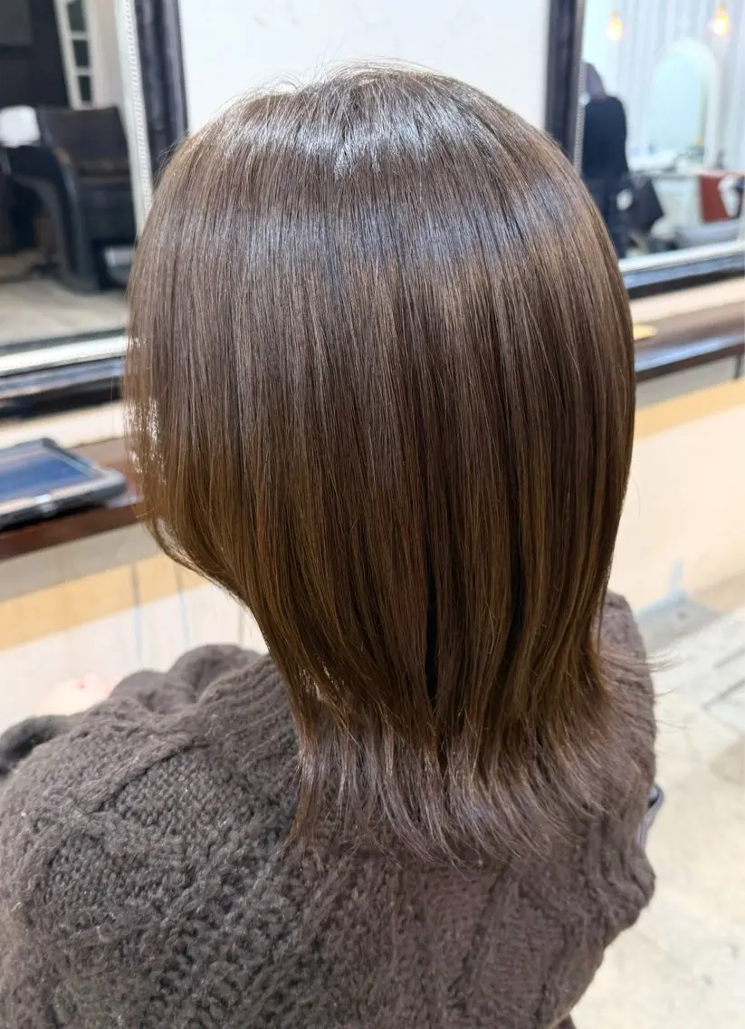 ミディアム カラー ベージュカラー 髪質改善 ヘアカラー トリートメント 三條 朋香のヘアスタイル