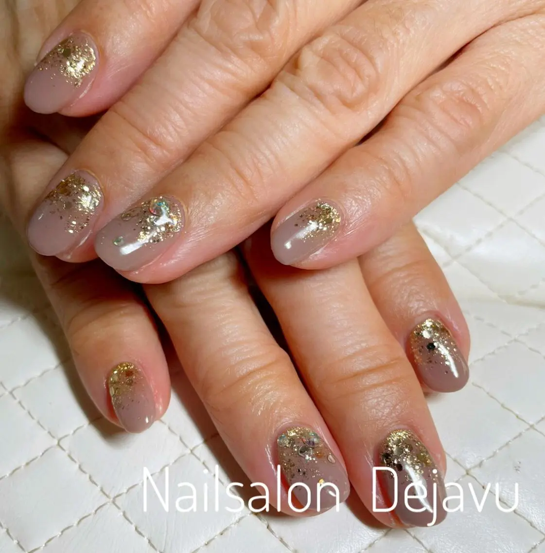 ネイル アートネイル ストーンネイル 冬ネイル ハンドネイル Nail salon Dejavu 🌿のネイルデザイン