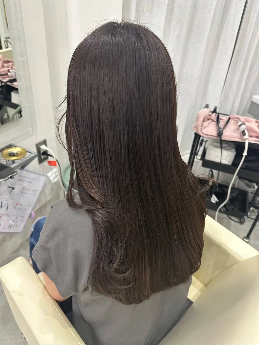 ロング カラー さあや 【透け感/艶感】のヘアスタイル