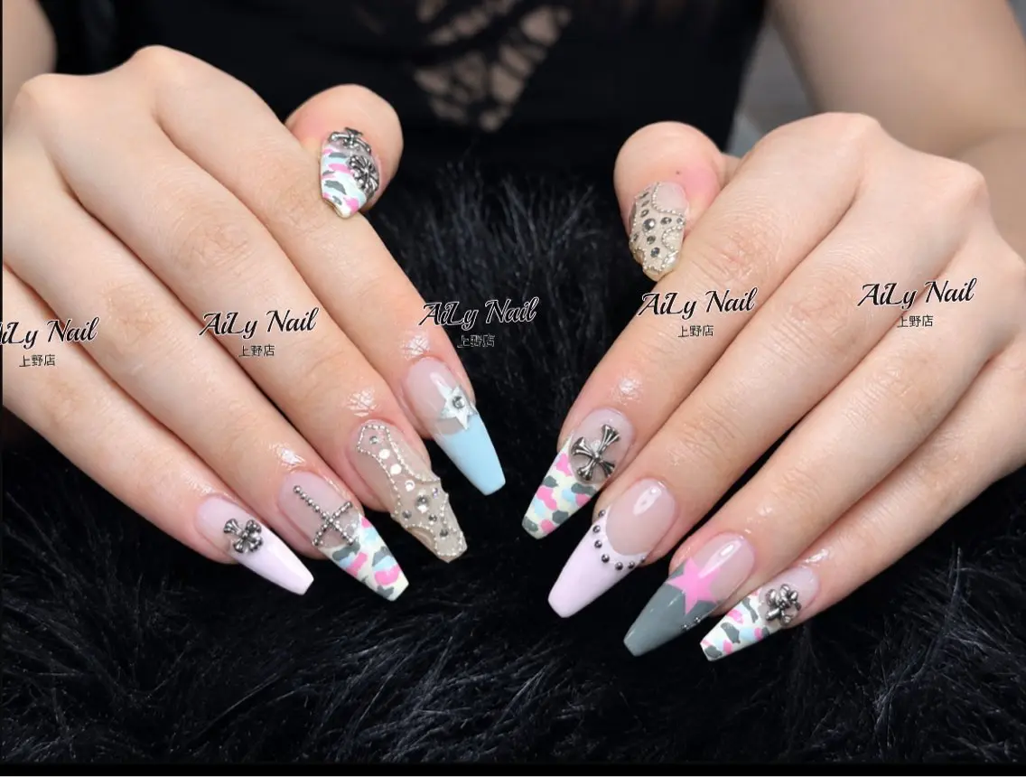 ネイル アートネイル ジェルネイル マグネットネイル ニュアンスネイル シンプルネイル ハンドネイル AiLy Nail 上野店のネイルデザイン