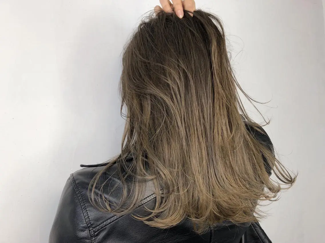 セミロング ヘアカラー トリートメント 関 京磨のヘアスタイル