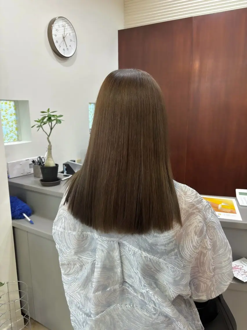 セミロング alu yuinaのヘアスタイル