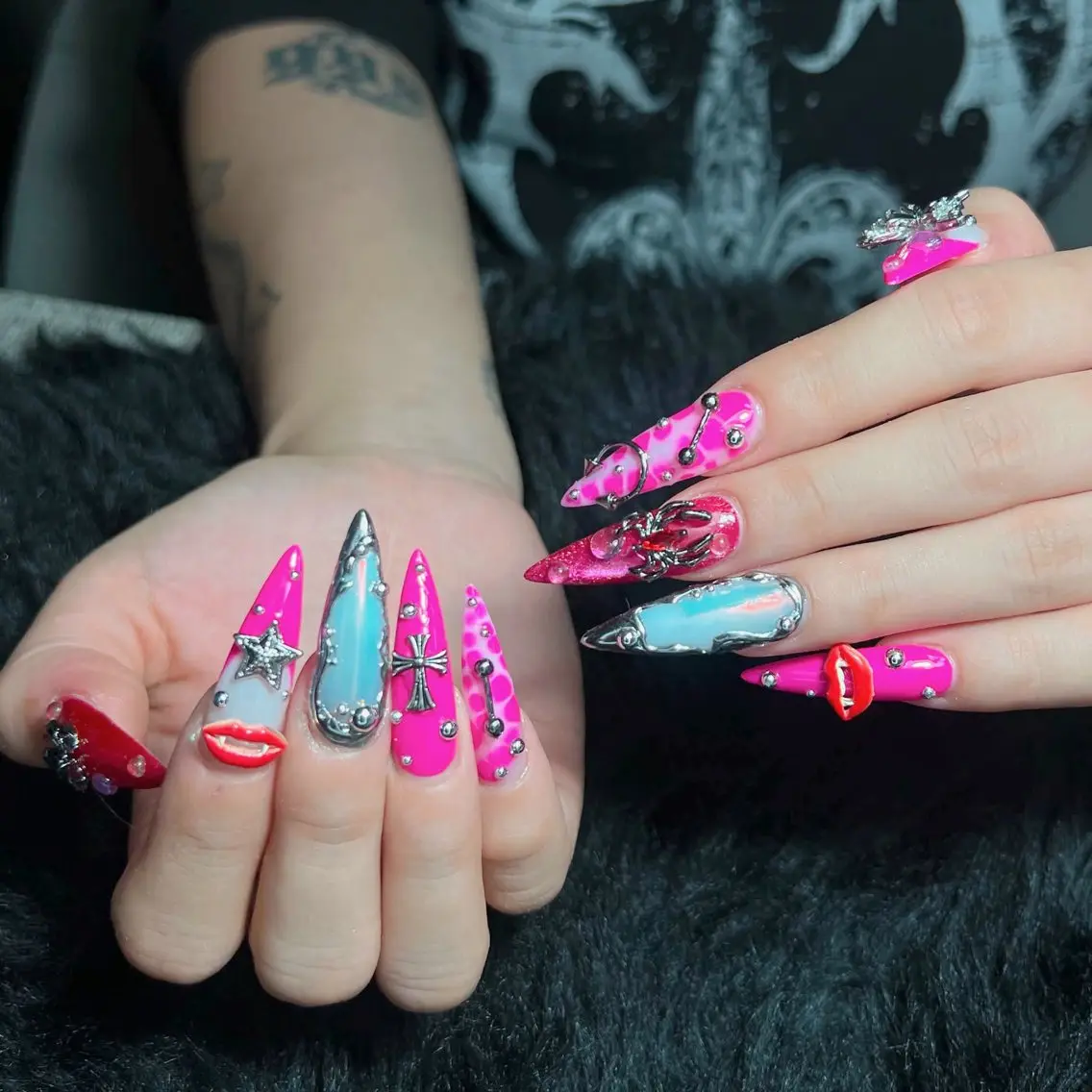 ネイル オーロラネイル クリアネイル 成人式 フラッシュネイル ジェルネイル ハンドネイル Amee Nail Salonのネイルデザイン