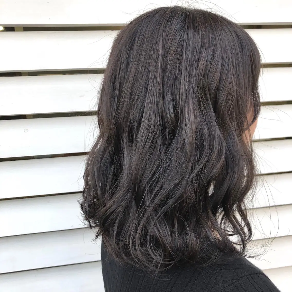 ミディアム カラー 菅沢 奈生のヘアスタイル