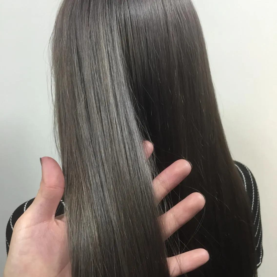 セミロング カット ヘアカラー トリートメント Lull1人美容室 バレイヤージュのヘアスタイル