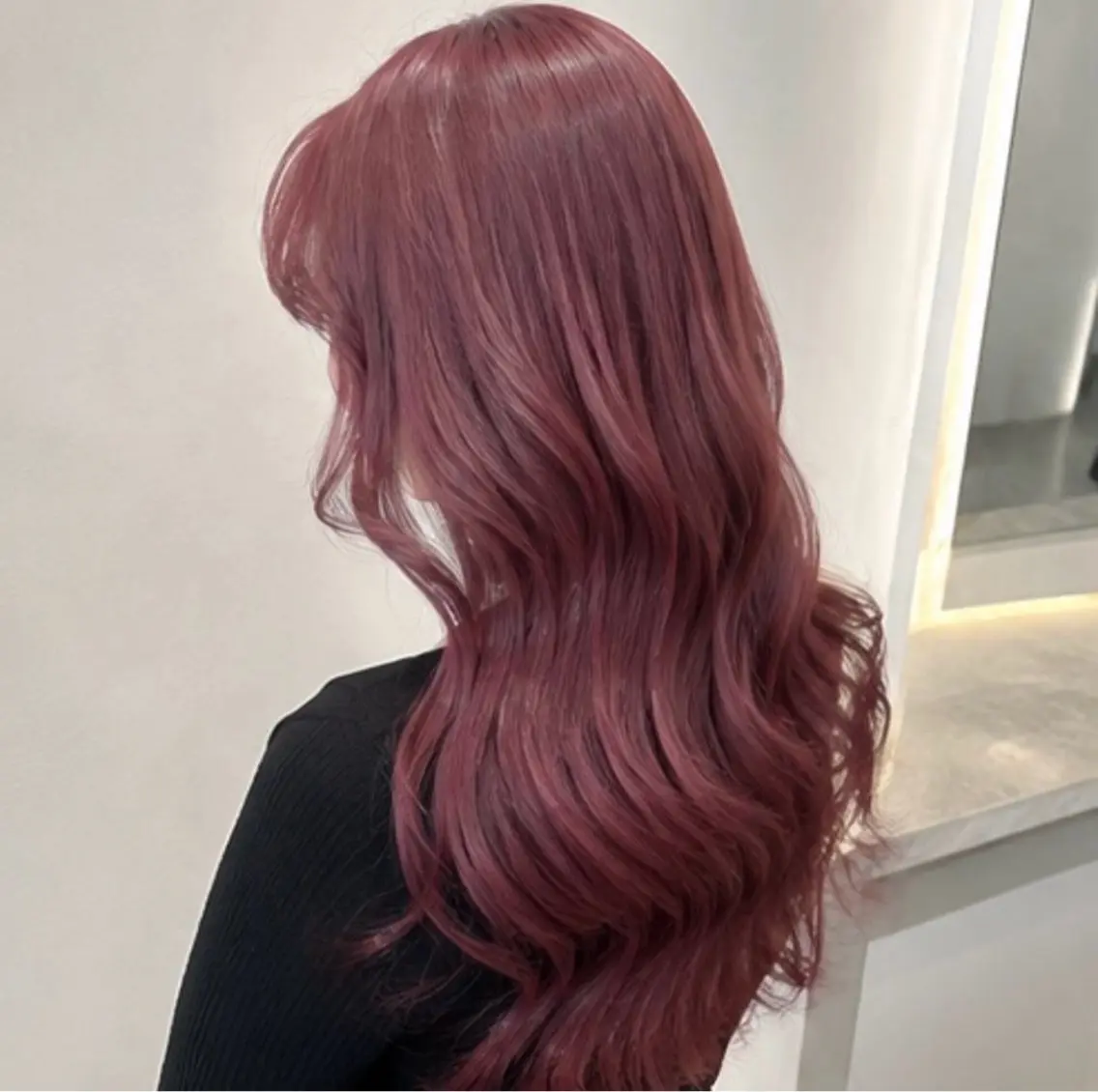 ロング パーマ ヘアカラー 縮毛矯正 ハイトーンカラー が絶対可愛い✨泰聖✨のヘアスタイル