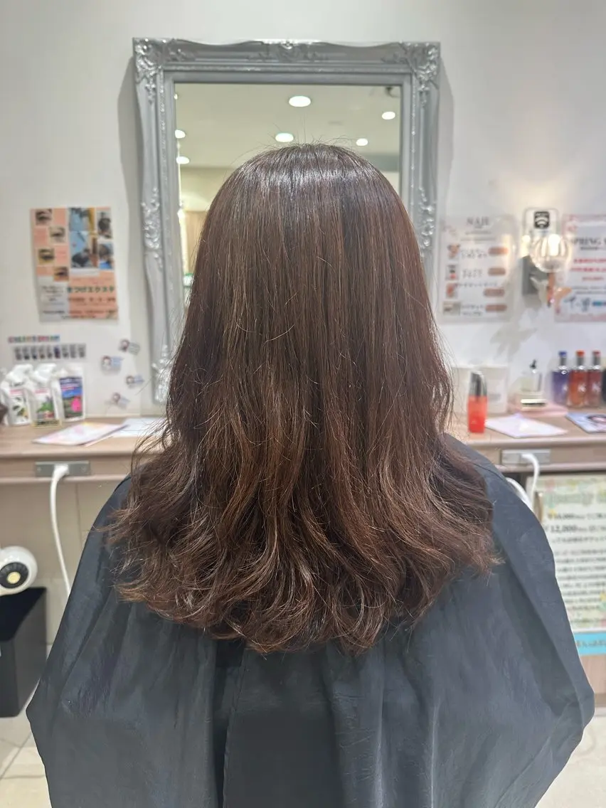 ミディアム カラー Miyu🦄ash カット/まつげのヘアスタイル