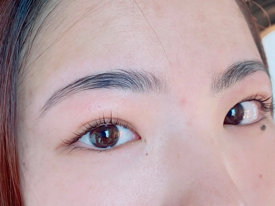 アイブロウ EYES YUNのマツエク・マツパデザイン
