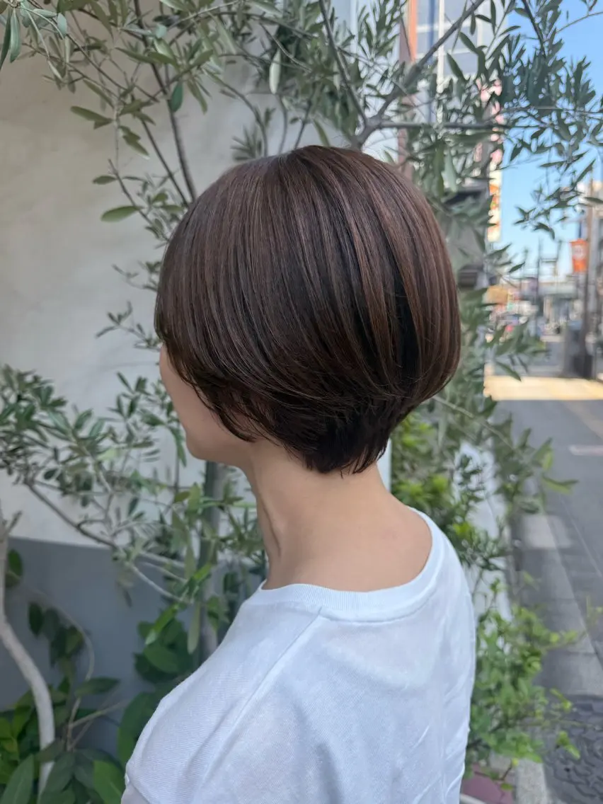 ショート 🌷透明感カラー×レ イヤー🌷澤畑まりあのヘアスタイル