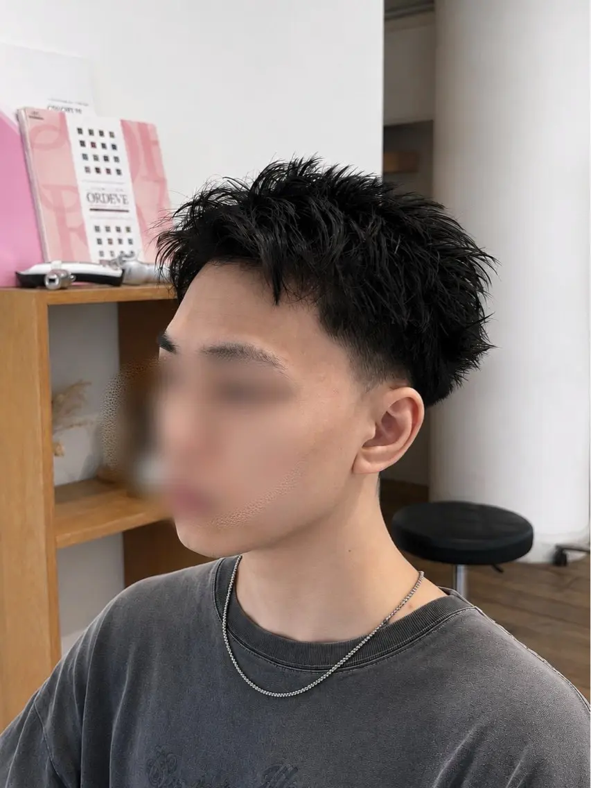 ショート メンズ フェードカット メンズショート スパイキーショート ショートヘア Koki/ メンズヘア特化のヘアスタイル