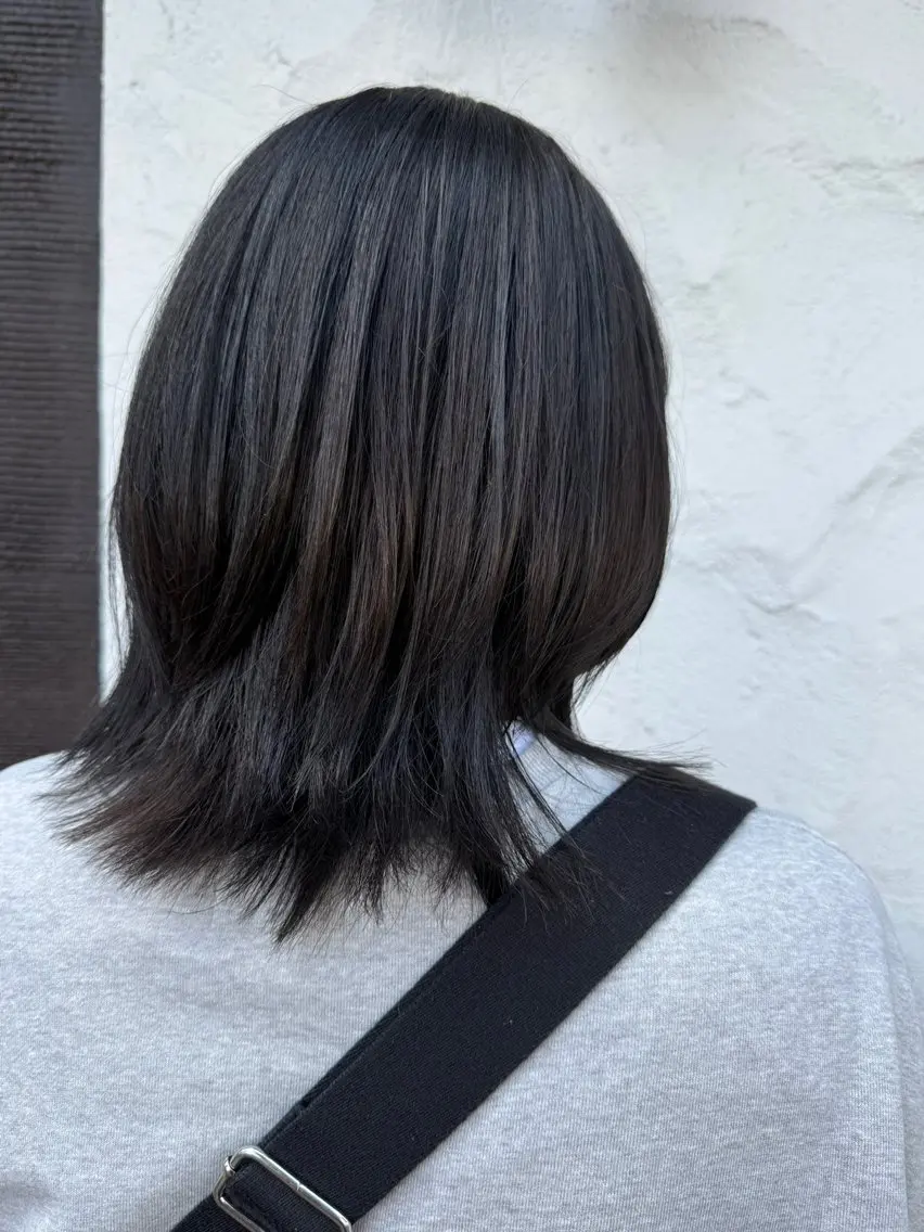 ミディアム 艶カラー🕊️ ✴︎Yukari✴︎のヘアスタイル