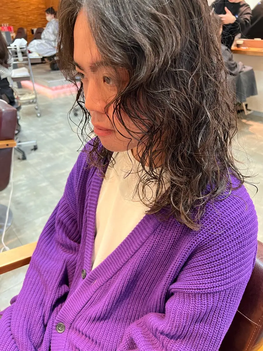パーマ メンズ カット パーマ 透明感・艶感 小坂隼斗のヘアスタイル