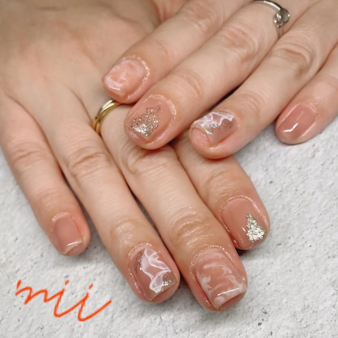 ネイル &robe mii 🌿のネイルデザイン