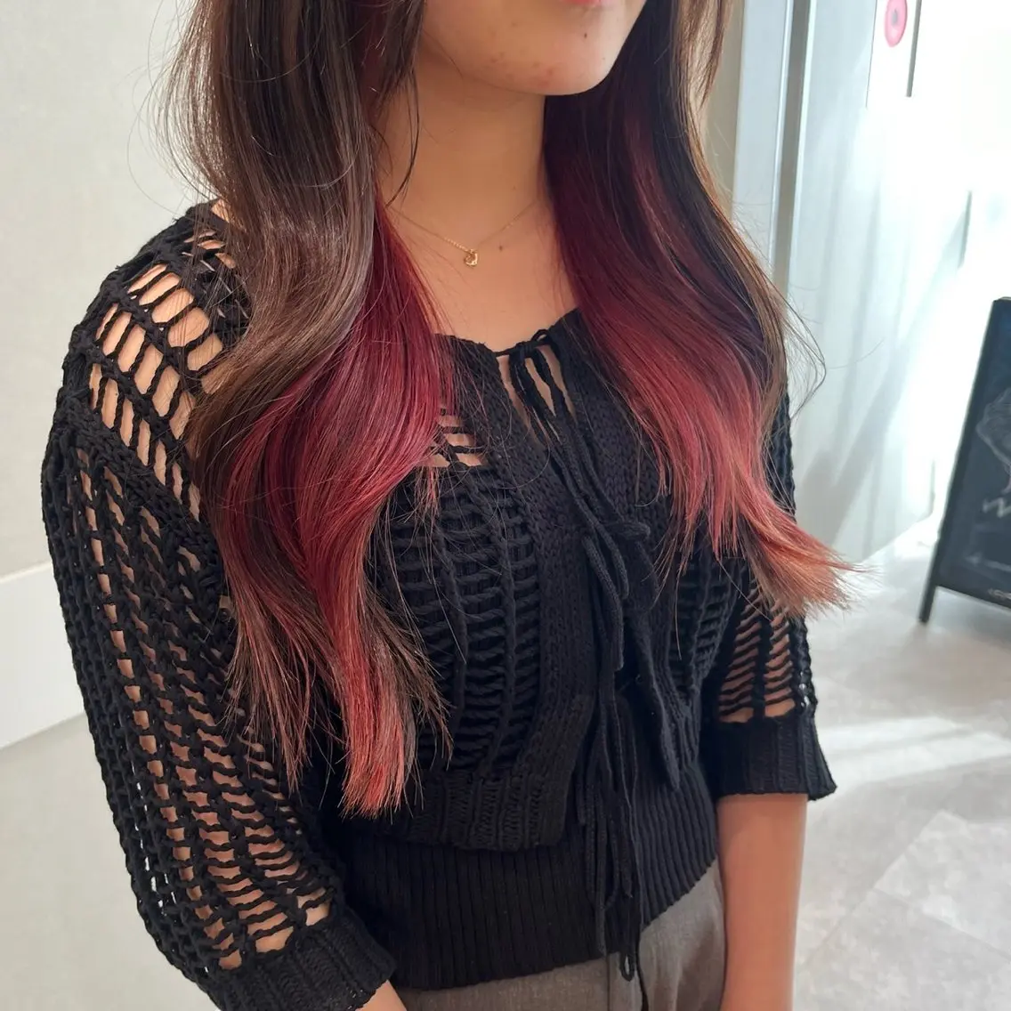 ロング カラー インナーカラー オリーブカラー 💙KARIN🪼のヘアスタイル