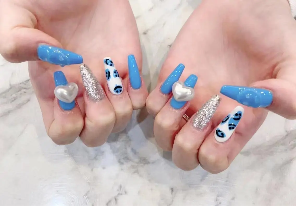 ネイル ブルー ハート シルバー Babarla nailのネイルデザイン
