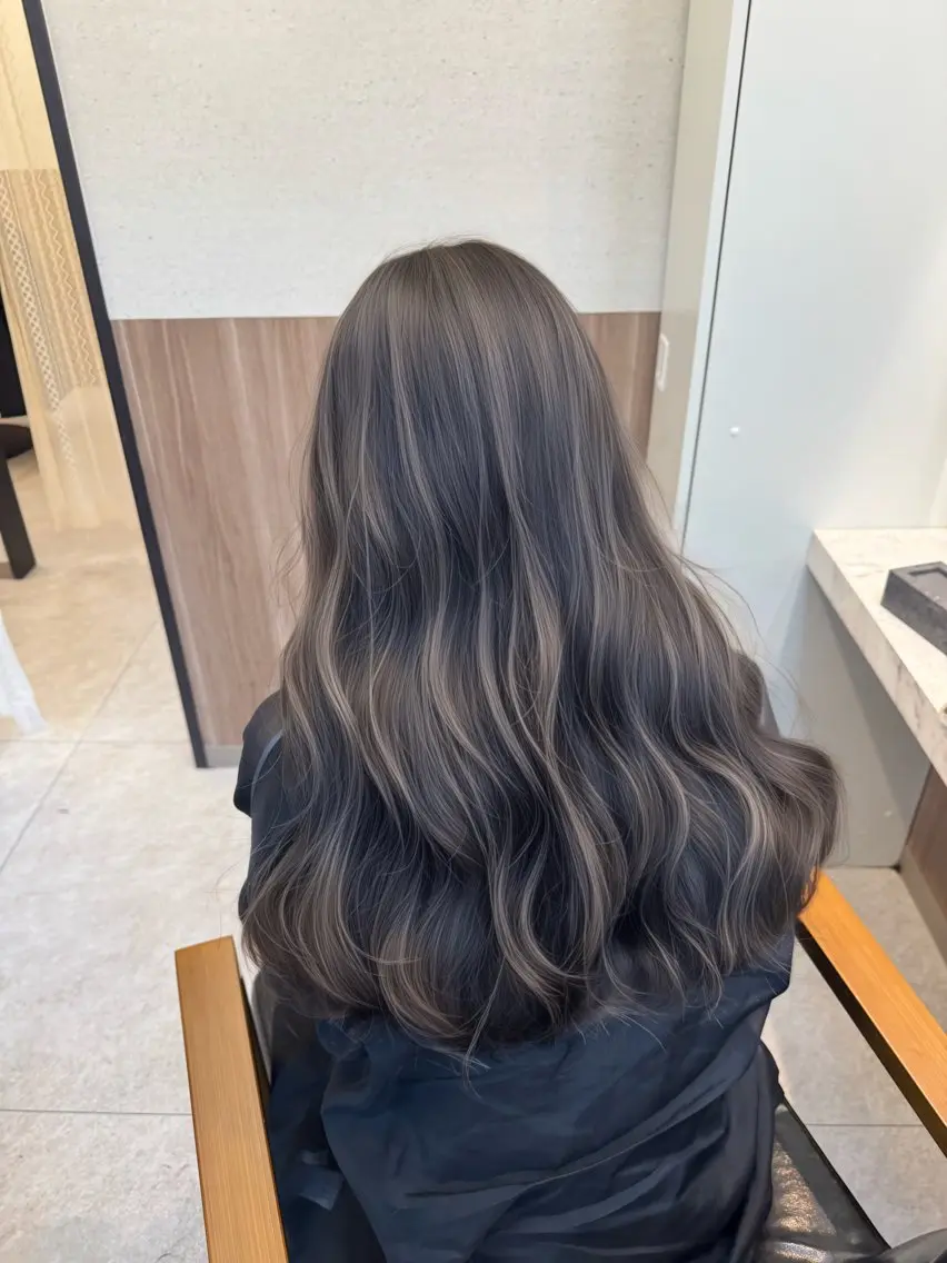 ロング カラー ブリーチ ケアブリーチ 透明感カラー ダブルカラー ハイライトカラー カット ヘアカラー ハイライト/髪質改善 裕樹のヘアスタイル
