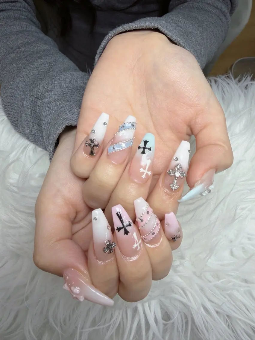 ネイル アートネイル ジェルネイル マグネットネイル ニュアンスネイル シンプルネイル ハンドネイル Ryu Nail NekoChanのネイルデザイン