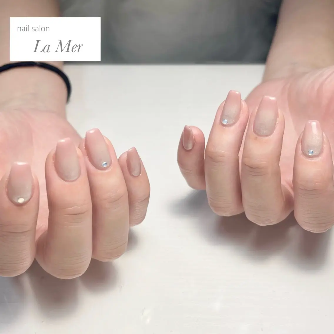 ネイル グラデーション マグネットネイル オフィスネイル ピンク ピンクベージュ ハンドネイル nailsalon La Merのネイルデザイン