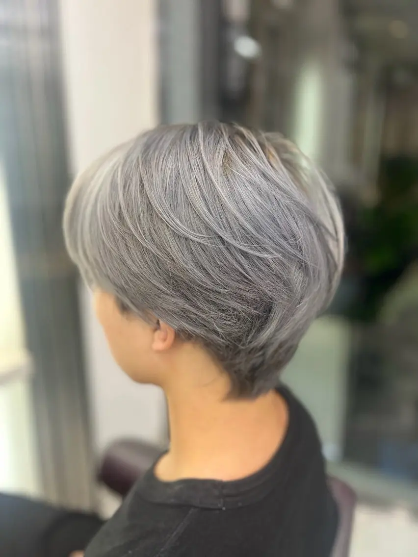 メンズ メンズブリーチ ヘアカラー サイトウ タクトのヘアスタイル