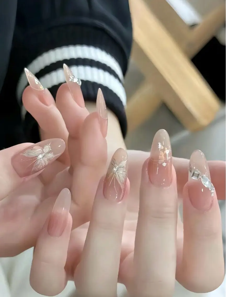 (最近チップ長さだし/両手アート6本)華やかコースの写真