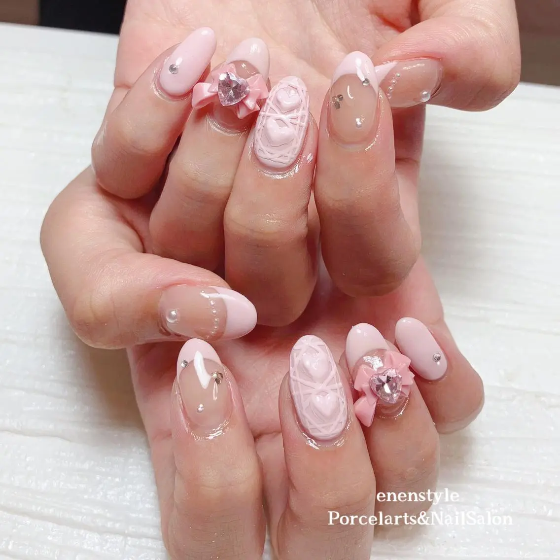 ミディアム ネイル 🐾enen style 🐾のネイルデザイン