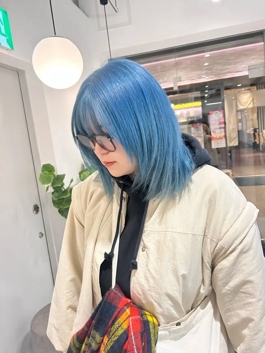 ミディアム カラー 薄田 珠美のヘアスタイル