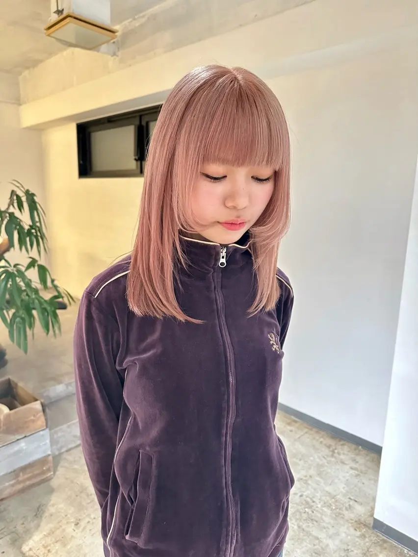 ミディアム キッズ カット ヘアカラー トリートメント ヘアセット ✨艶ブリーチカラー ✨四ノ宮裕己のヘアスタイル