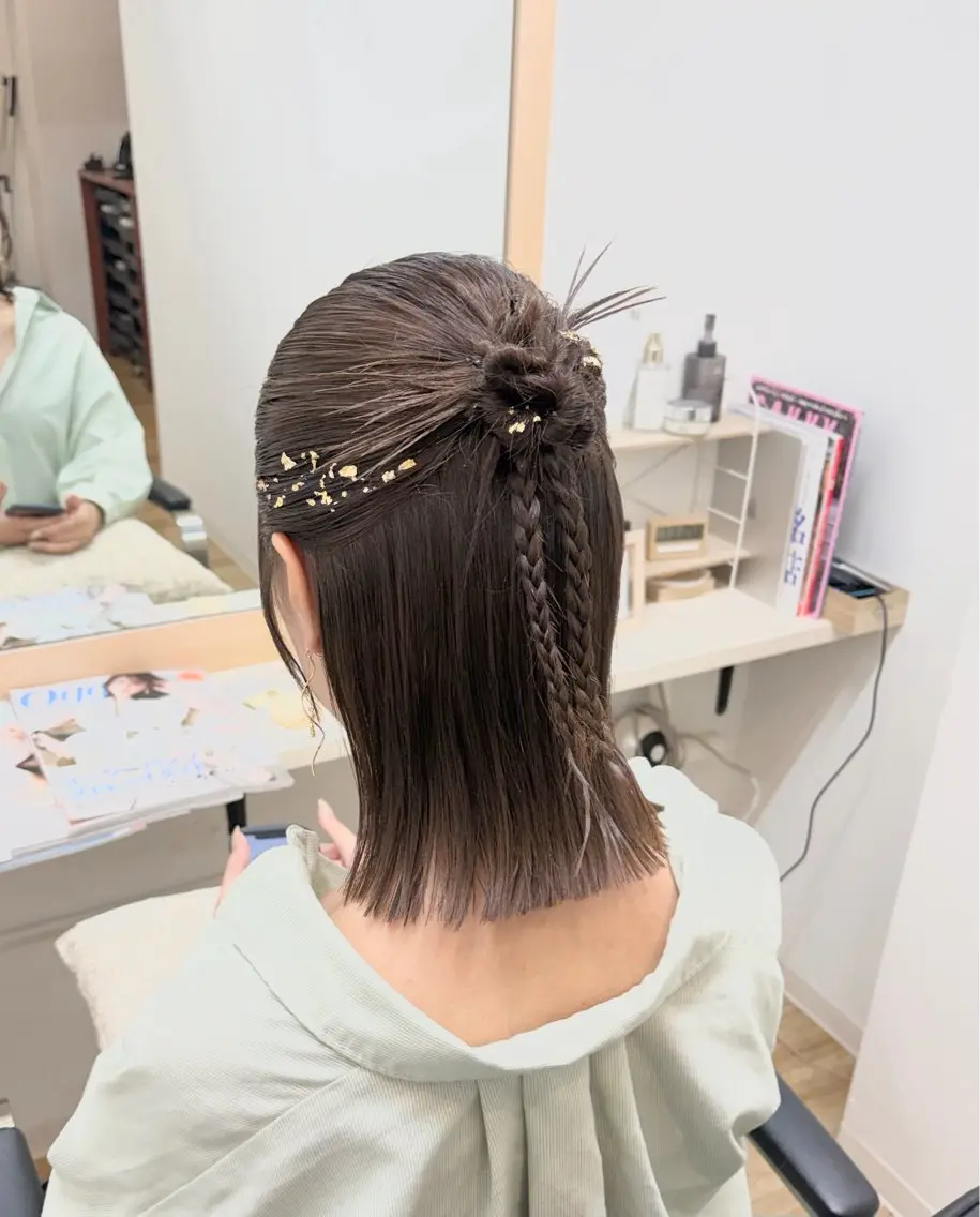 ミディアム ヘアアレンジ ハーフアップ 似合わせ/艶髪/ ｐｏｒｔｏのヘアスタイル